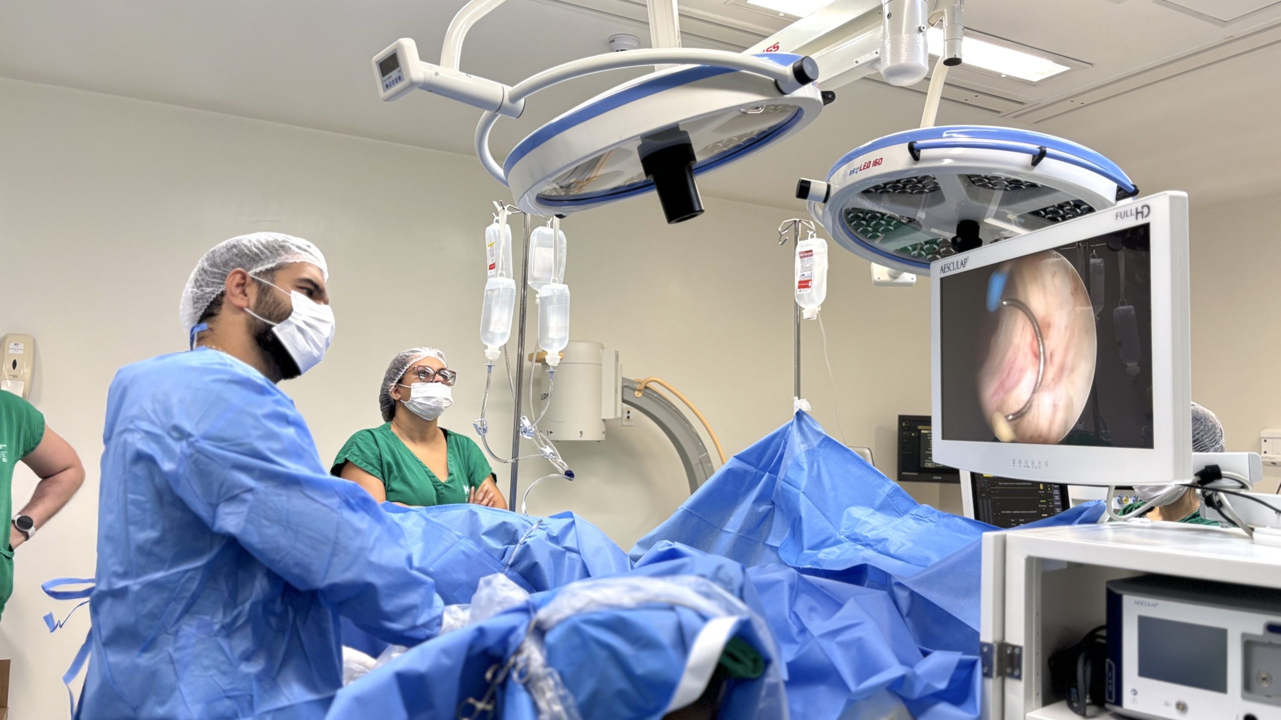 Leia mais sobre o artigo Hospital Metropolitano realiza cirurgia de alta complexidade que devolve qualidade de vida a paciente de 80 anos