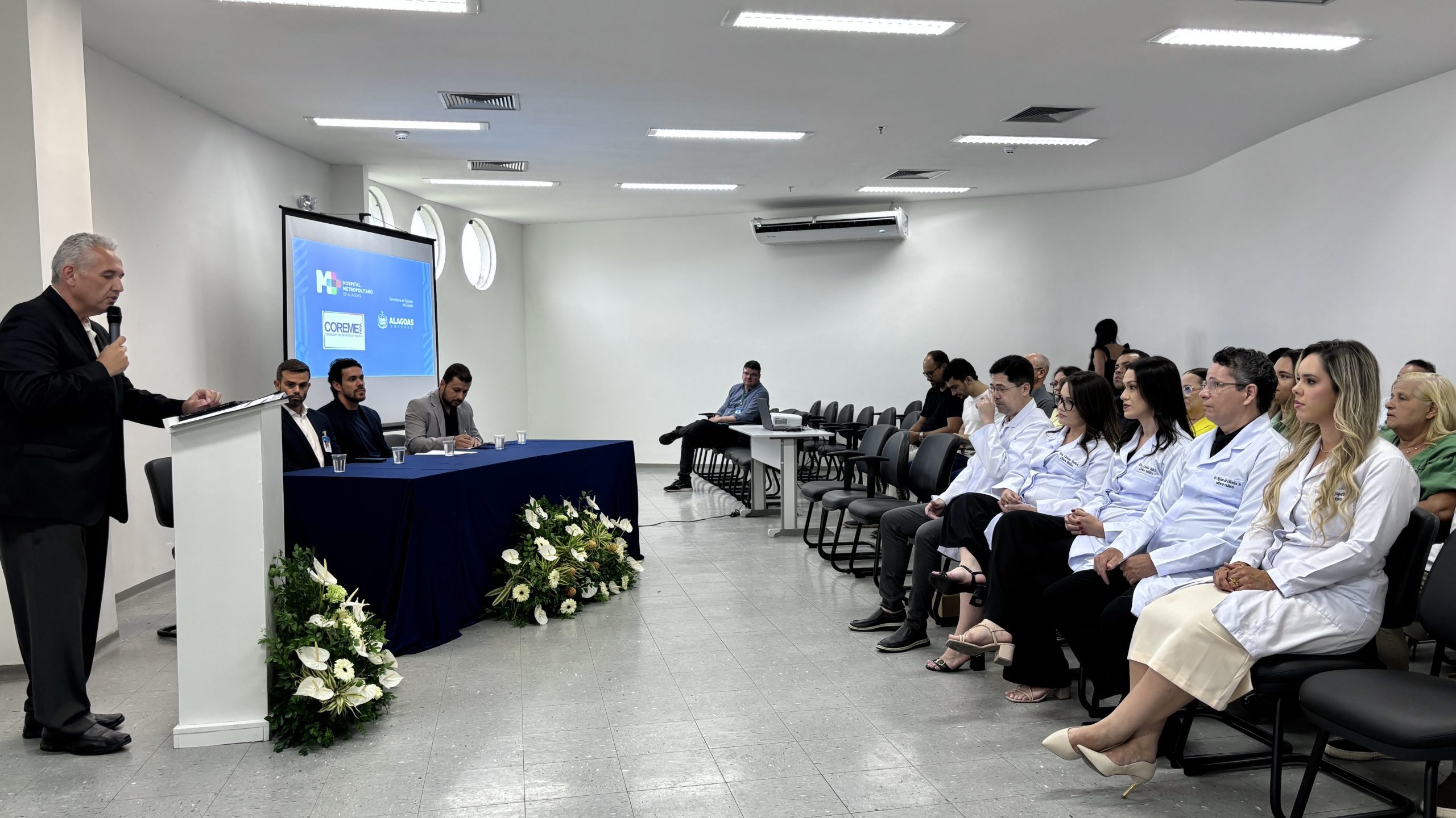 Leia mais sobre o artigo Hospital Metropolitano de Alagoas forma novos médicos especialistas