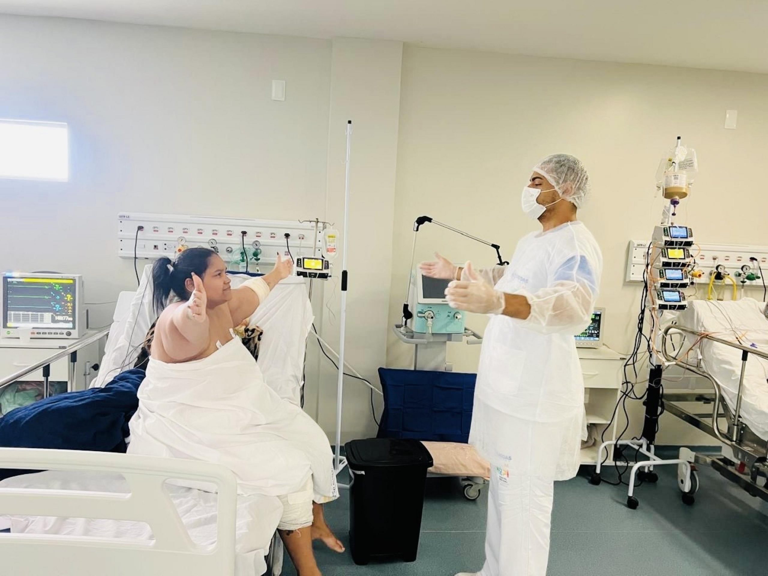 Leia mais sobre o artigo Mobilização precoce auxilia na recuperação de pacientes no Hospital Regional de Palmeira dos Índios