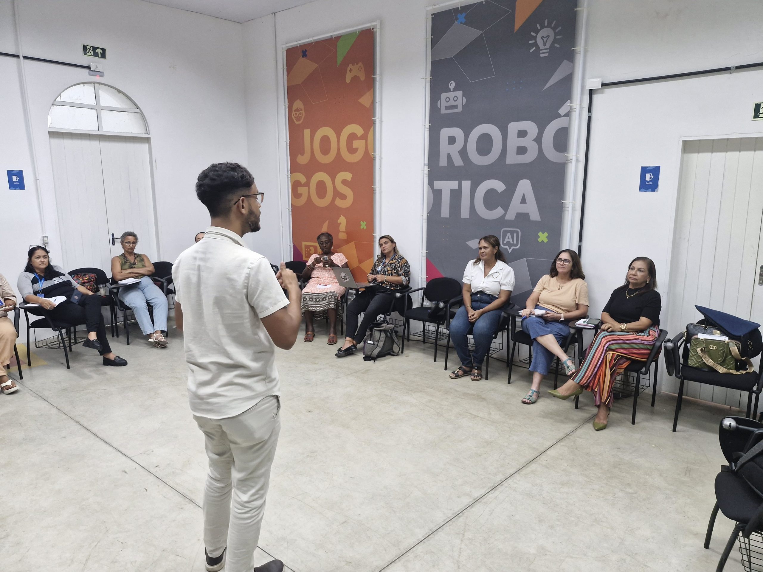 Leia mais sobre o artigo Sesau reúne Comitê da Saúde da População Negra para discutir políticas públicas