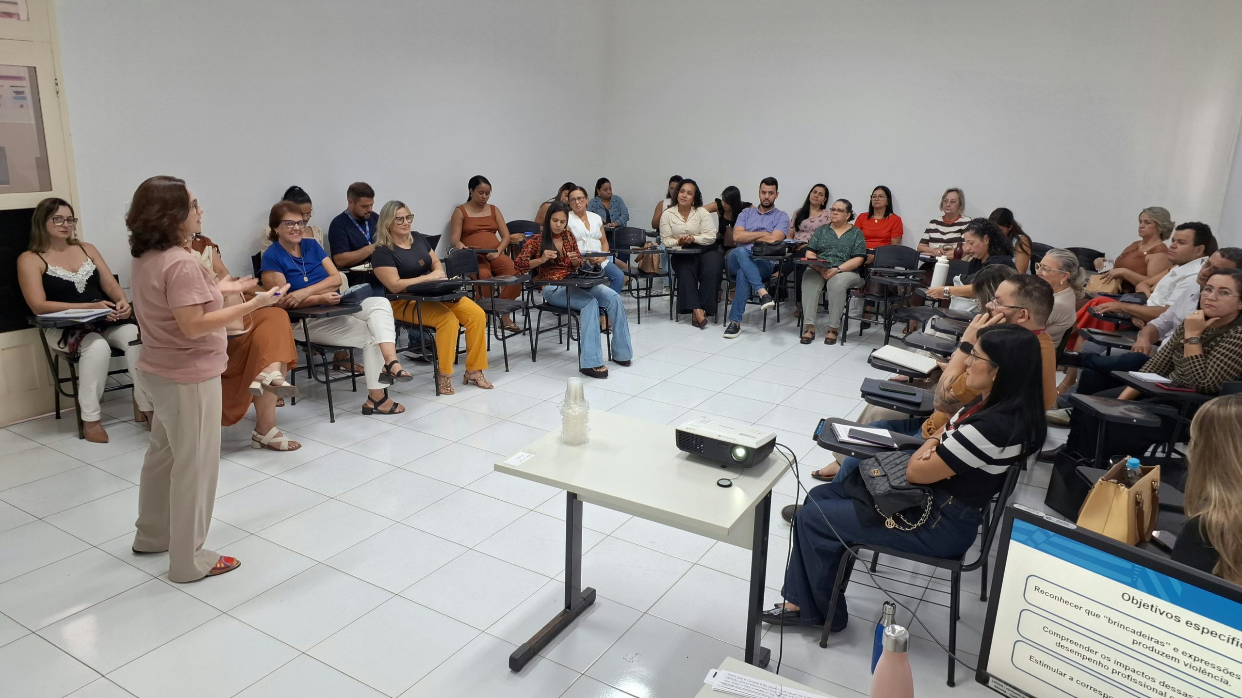 Leia mais sobre o artigo Sesau promove Oficina de Equidade na Gestão do Trabalho para Unidades Assistenciais