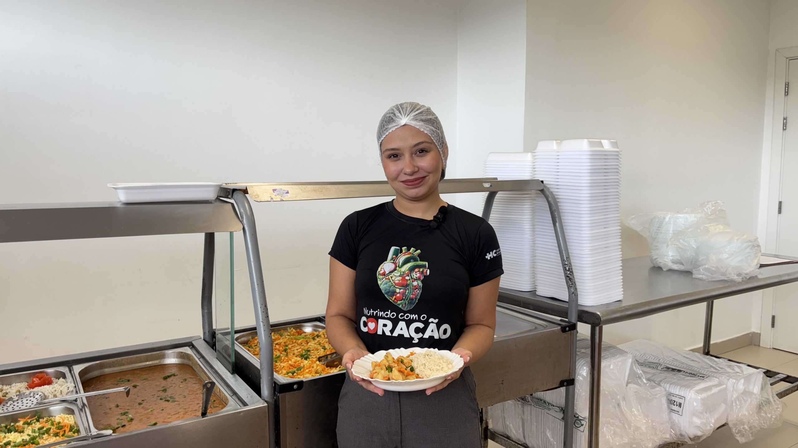 Leia mais sobre o artigo Nutricionista do Hospital do Coração Alagoano orienta como se alimentar com equilíbrio no dia a dia