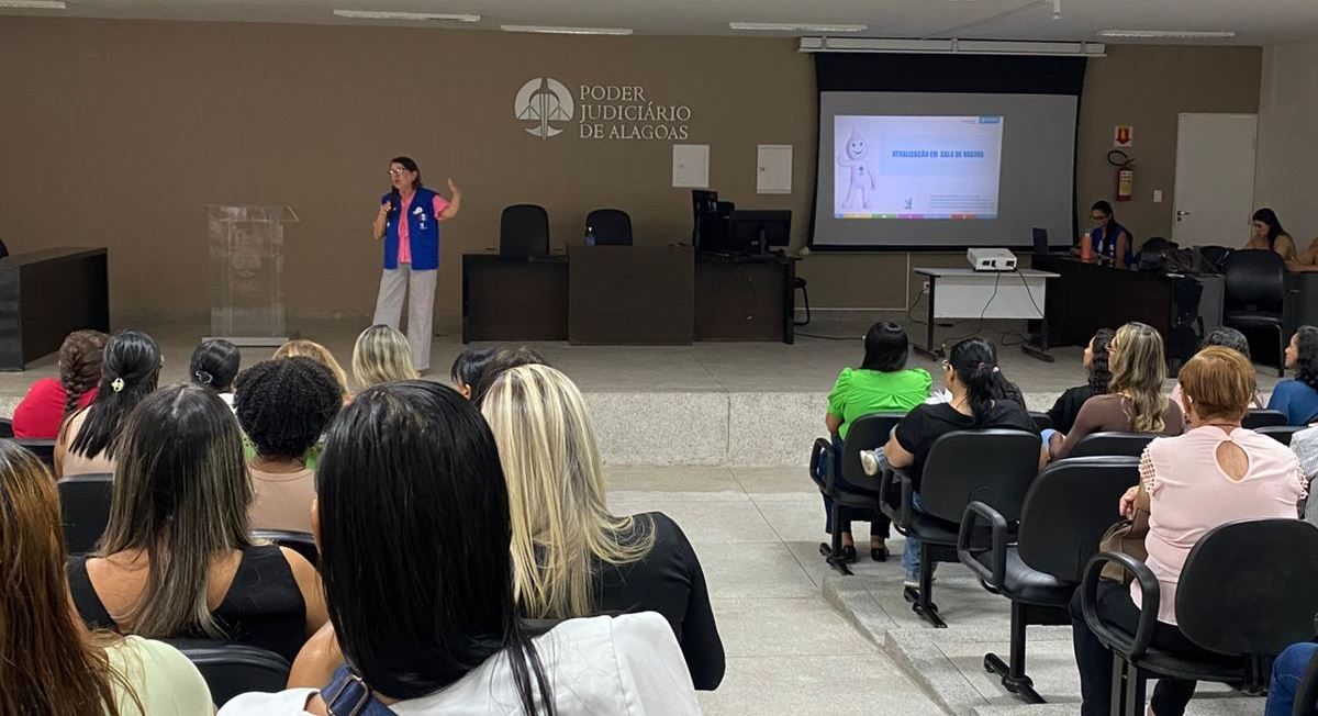 Leia mais sobre o artigo Sesau e Secretaria de Saúde de Rio Largo promovem Atualização em Sala de Vacina