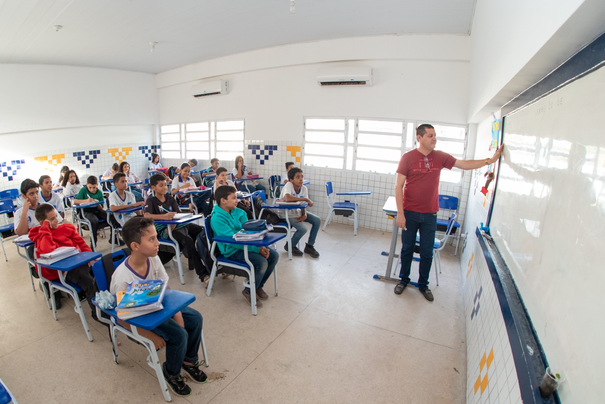 Leia mais sobre o artigo Sesau abre inscrições para o I Seminário sobre Distúrbio de Voz Relacionado ao Trabalho em Professores