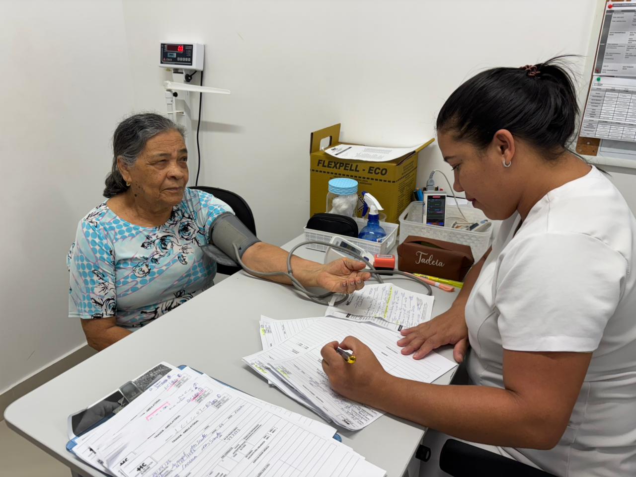 Leia mais sobre o artigo Médica do Hospital do Coração Alagoano alerta que a hipertensão é fator de risco para o AVC e Infarto