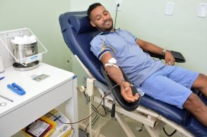 Hemoal coleta sangue na Escola Grau Técnico, na Praça do Centenário, nesta terça-feira (28)
