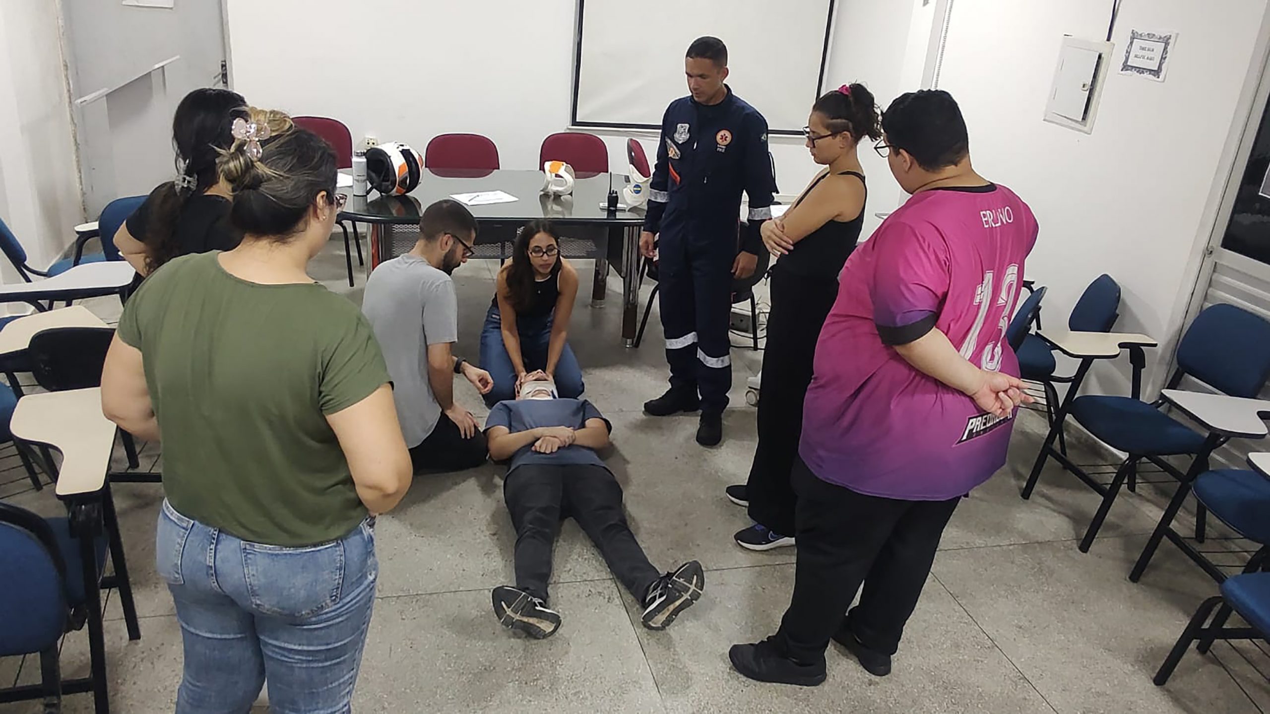 Leia mais sobre o artigo Samu capacita mais uma turma de acadêmicos de medicina da Uncisal sobre urgência e emergência