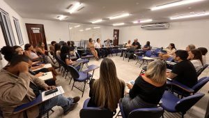 Hospital Dr. Ib Gatto Falcão apresenta balanço trimestral em reunião com coordenadores e supervisores