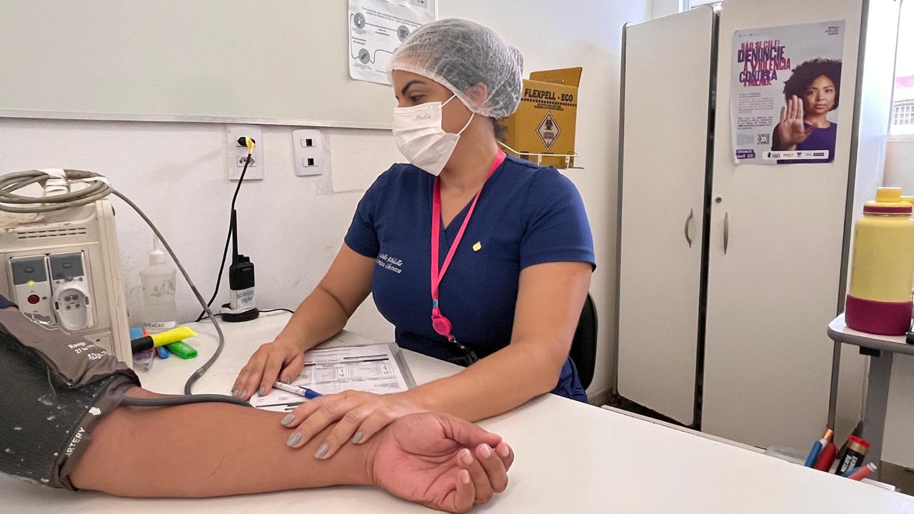 Leia mais sobre o artigo Médico do Hospital Dr. Ib Gatto Falcão alerta para os riscos da hipertensão e destaca a importância da prevenção