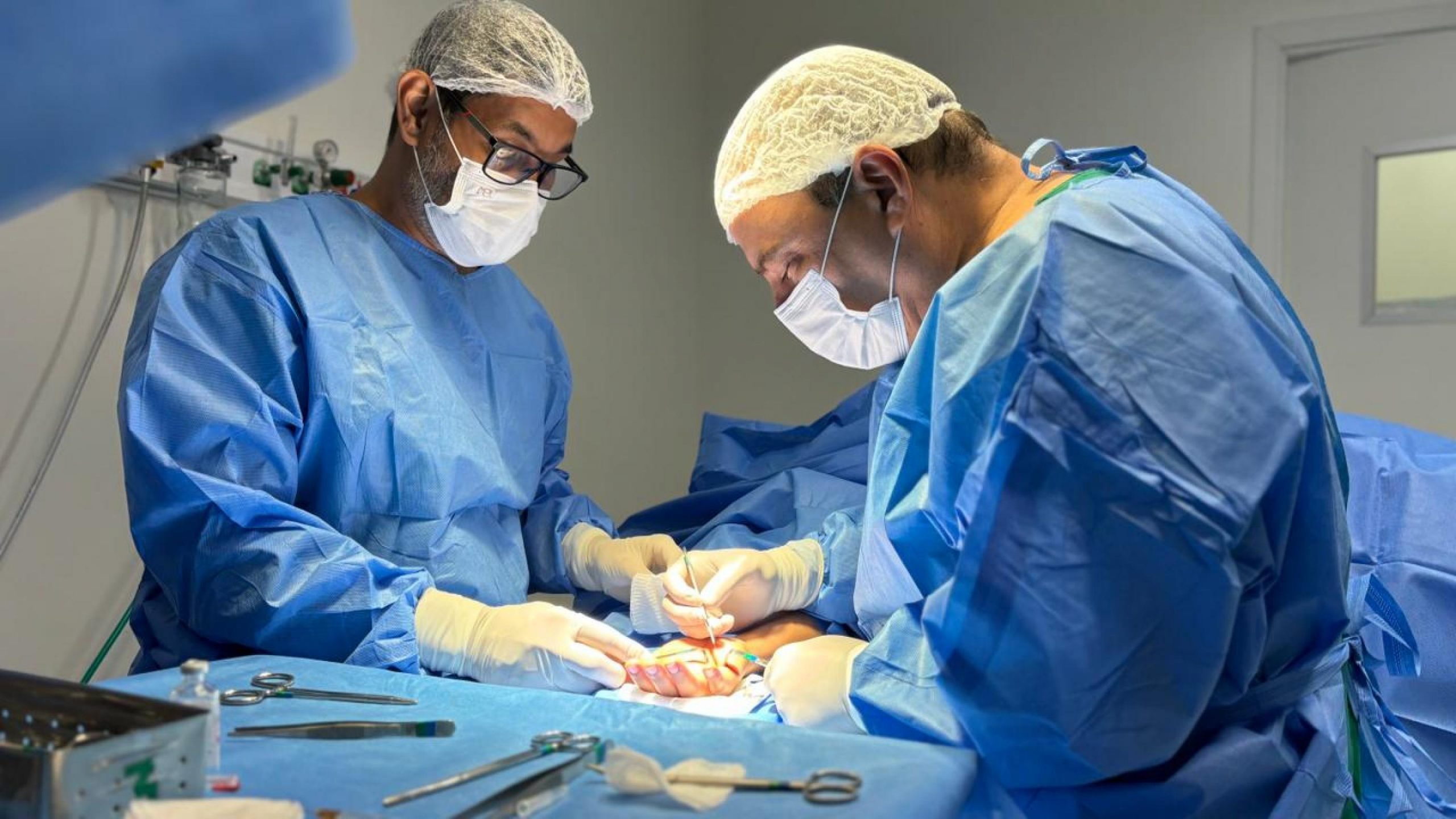 Leia mais sobre o artigo Hospital Metropolitano: Cirurgias de mão devolvem mobilidade a pacientes
