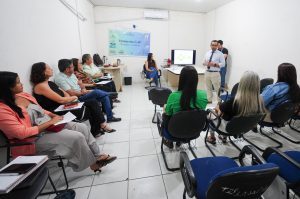 Sesau promove capacitação sobre saúde do idoso, prevenção de quedas e cuidado integral do homem