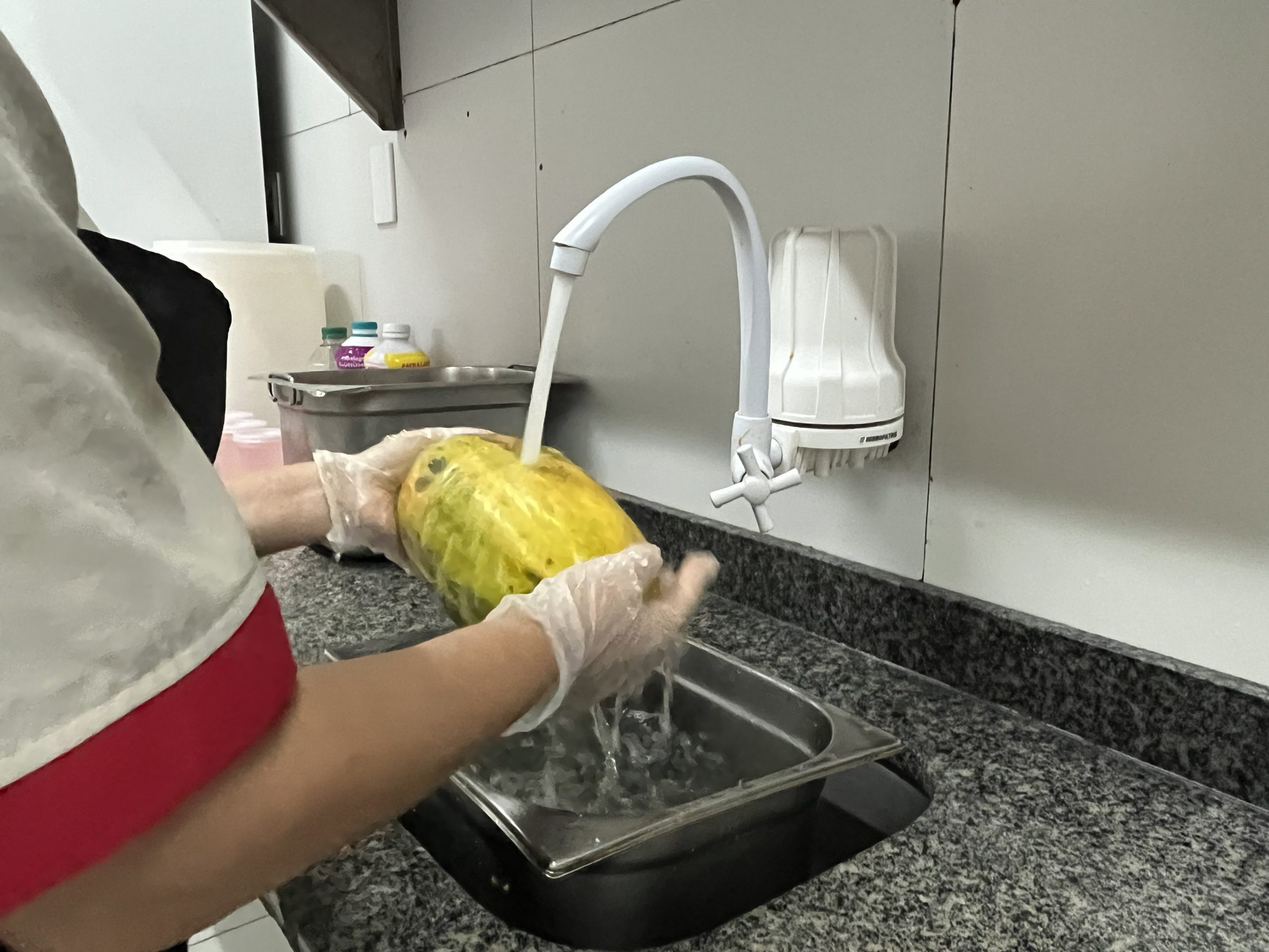 Leia mais sobre o artigo Nutricionista do HGE orienta como evitar intoxicação alimentar e alerta para riscos da má conservação dos alimentos