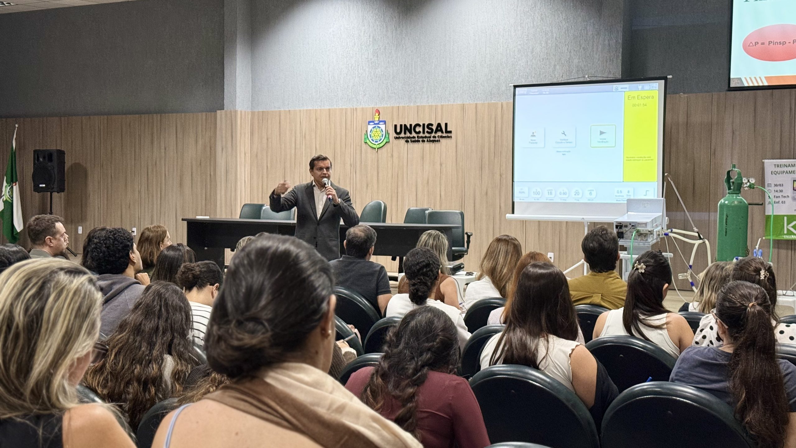 Leia mais sobre o artigo Fisioterapeutas participam de atualização sobre ventilação mecânica avançada em neonatologia e pediatria