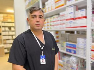 Farmacêutico do Hospital Ib Gatto orienta sobre prevenção de intoxicações por medicamentos em crianças e idosos