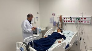 Aposentada que recebeu transplante de fígado no Hospital do Coração Alagoano se emociona ao lembrar do ato de doação